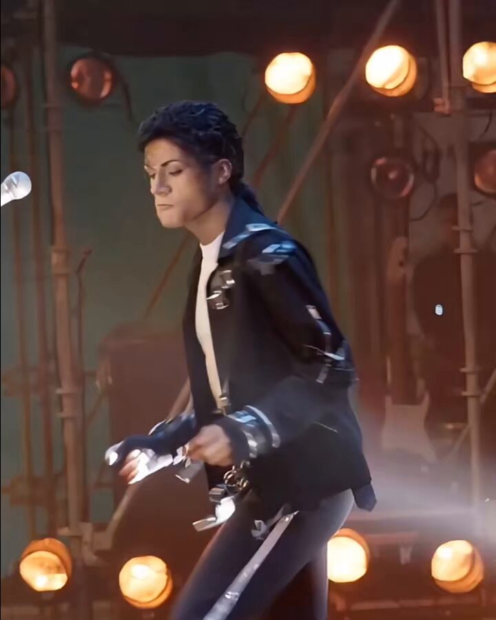 Michael Jackson stage performance