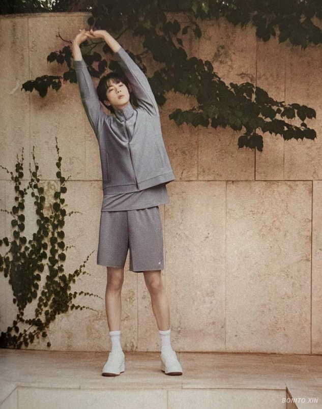 Jin Esquire Alo photos (photo 2 of 2)