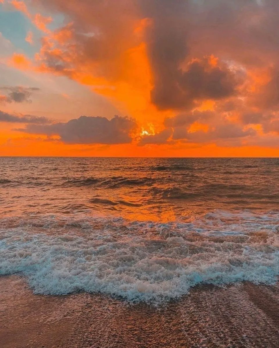 serene beach sunset (photo 1 of 2)