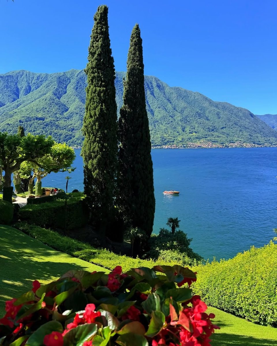 Lake Como Italy (photo 1 of 4)