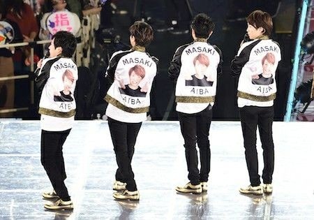 Arashi Masaki Aiba stage outfits Arashi Masaki Aiba stage outfits