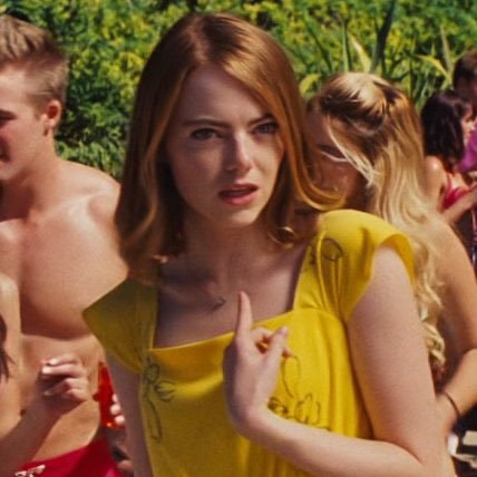 Emma Stone in a yellow dress (photo 1 of 4)