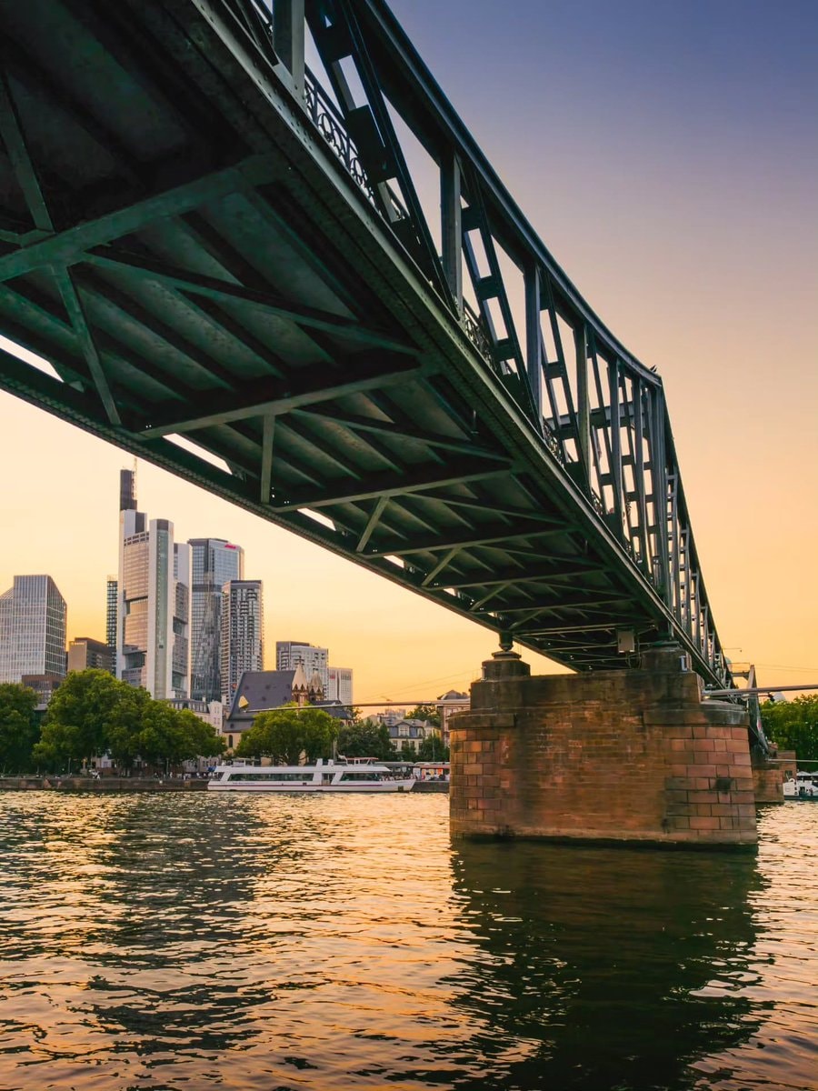 Frankfurt Germany cityscape (photo 2 of 4)