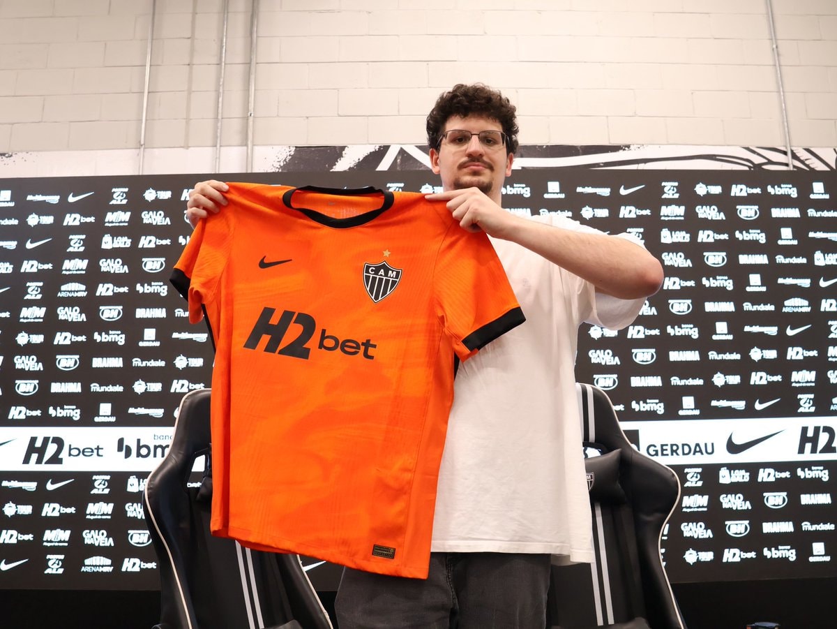 new CAMISA 9 joins Galo