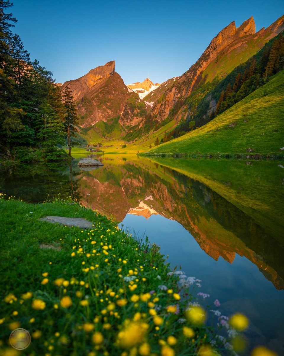 Dolomites Italy sunset 🇮🇹 (photo 3 of 3)