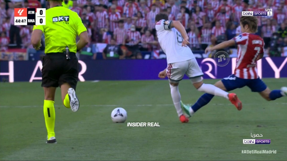 Kang In Lee foul on Fede Valverde