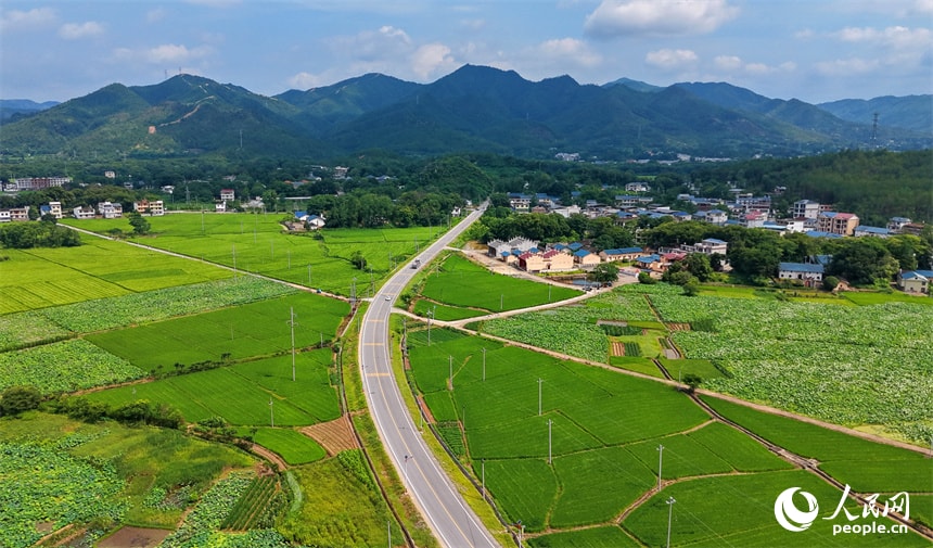 Jiangxi Huangbei Village rural landscape (photo 3 of 4)
