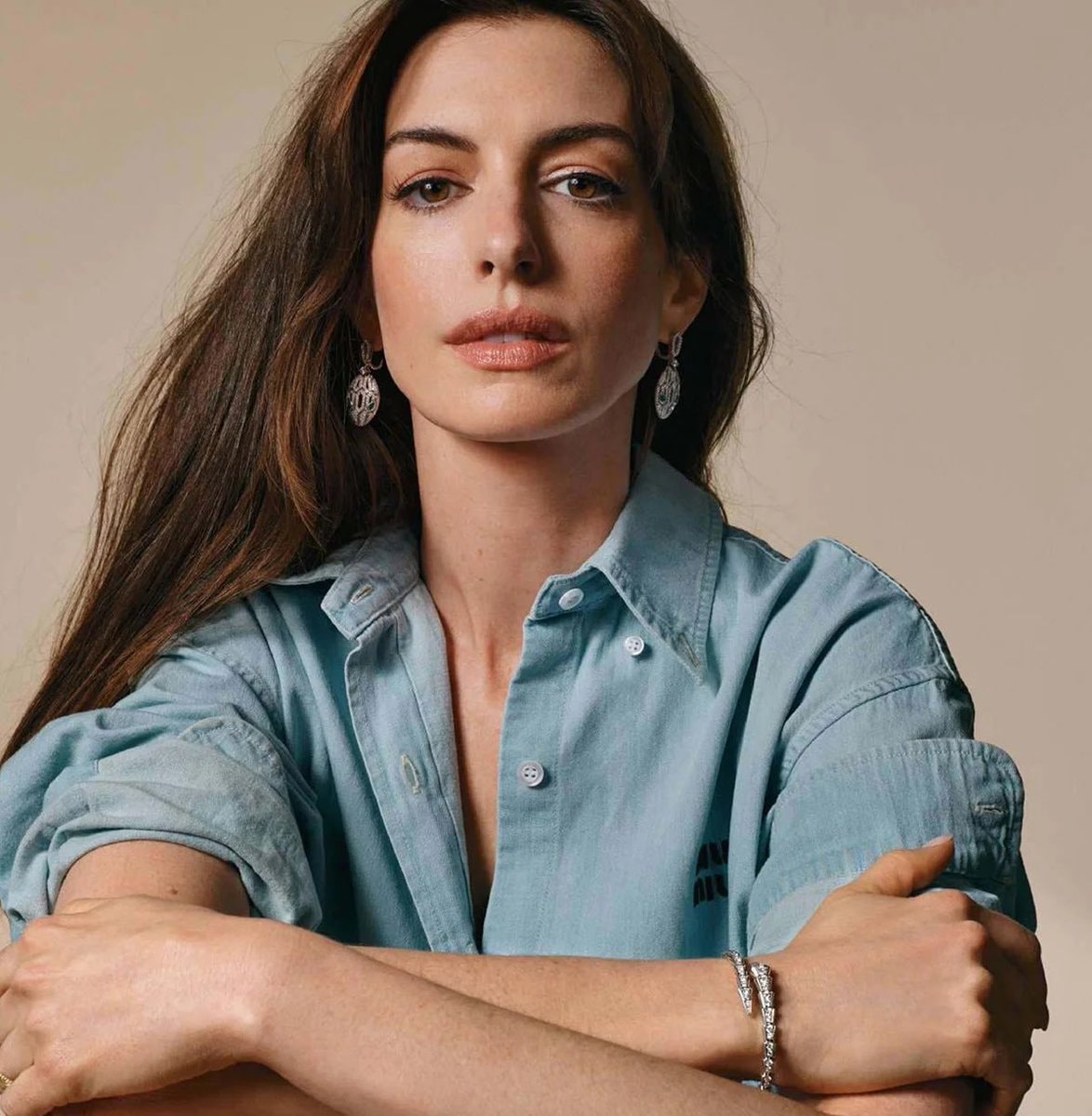 Anne Hathaway on It Girl