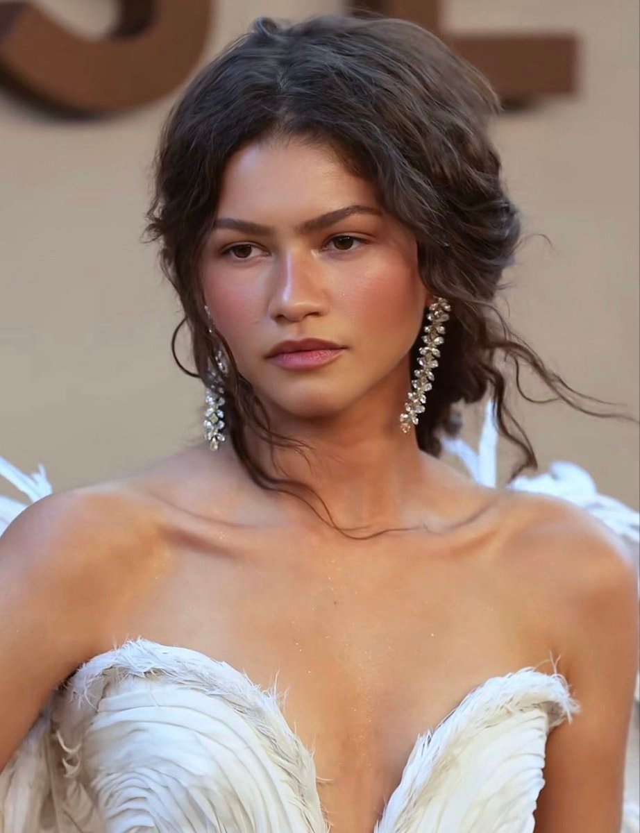 Zendaya turns 30
