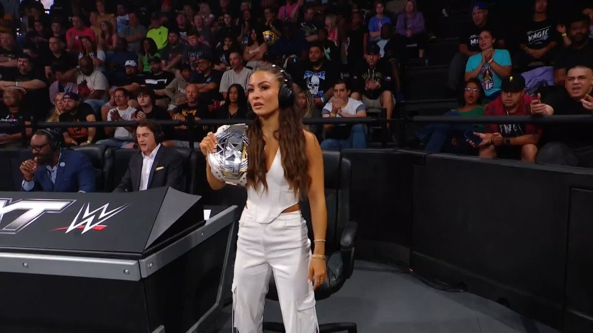 Kali Armstrong takes out Kendal Grey WWE NXT
