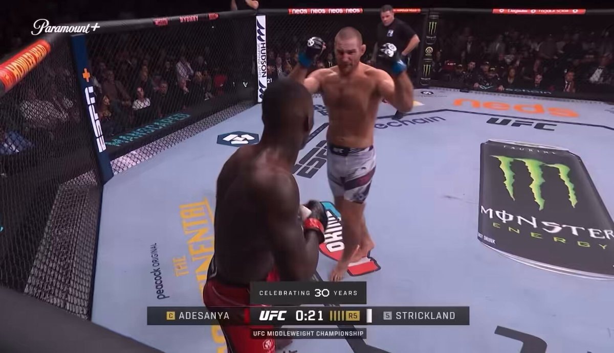 Sean Strickland vs Israel Adesanya