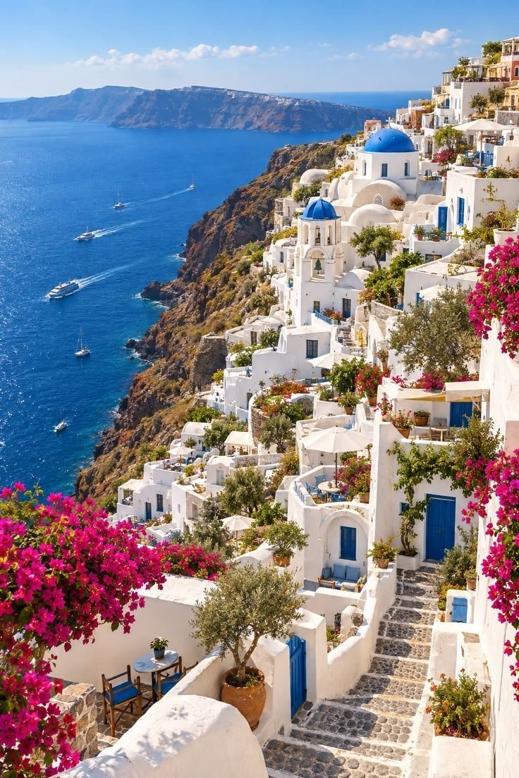Santorini Greece island views (photo 3 of 4)