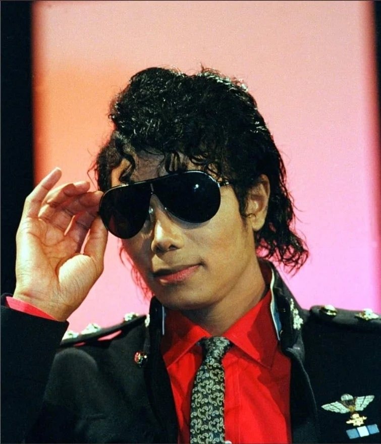 Michael Jackson Guinness Record 1984 (photo 4 of 4)