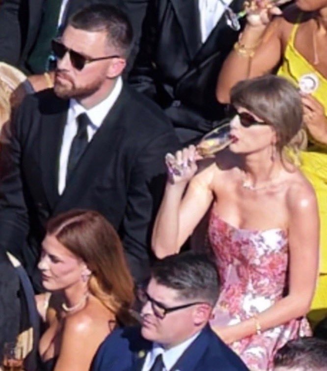 Taylor Swift Travis Kelce JuJu Smith-Schuster wedding (photo 2 of 2)