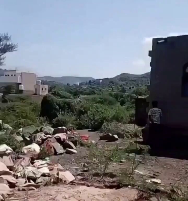 Houthis occupy Sultan al-Barakani home in Taiz