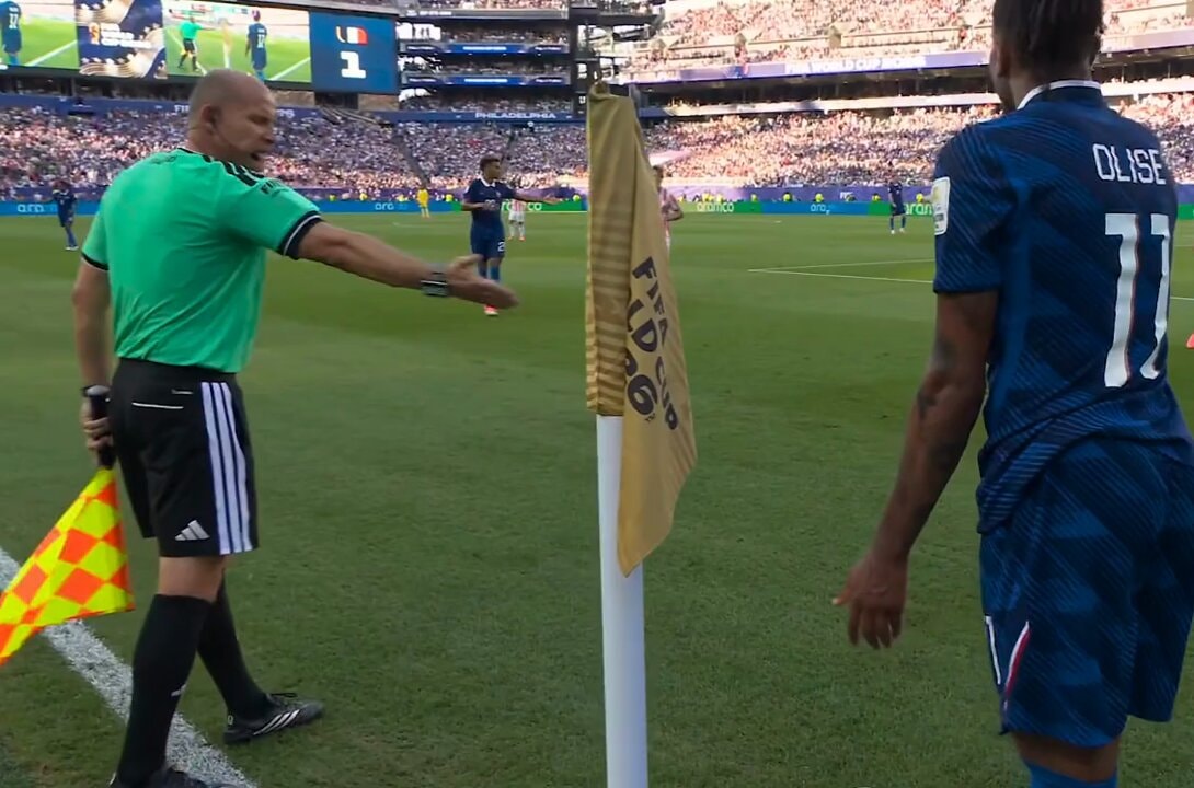 Paraguay referee Olise FIFA Club match