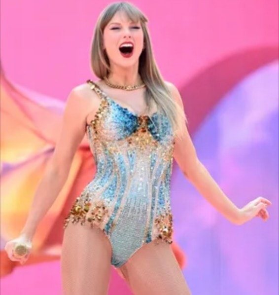 Photos of the top 10 hottest artists in 2026 (photo 2 of 4)