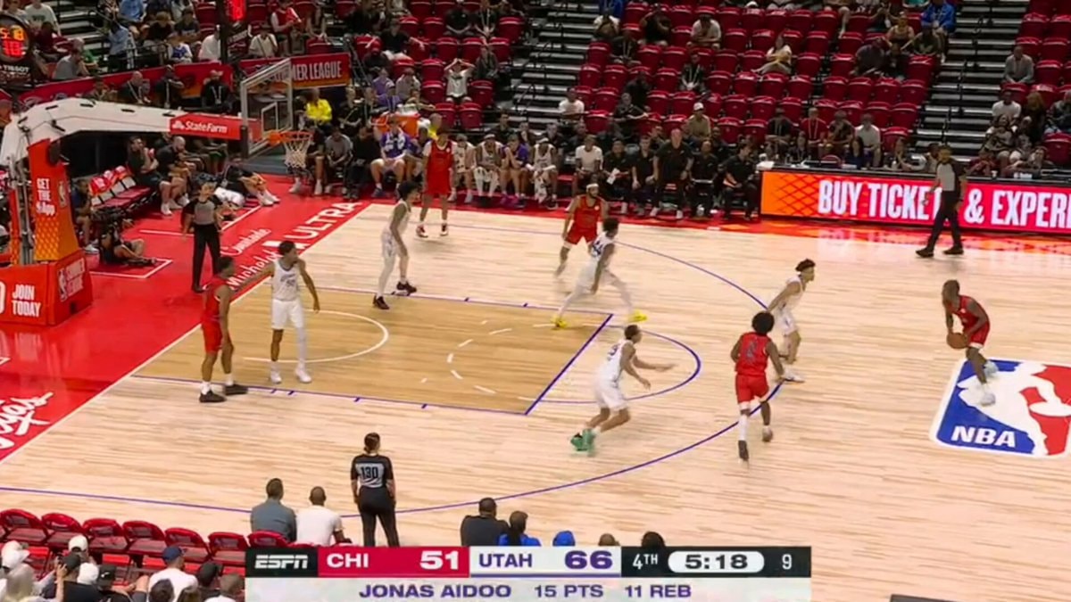 Caleb Wilson poster dunk 🔥🔥🔥🔥