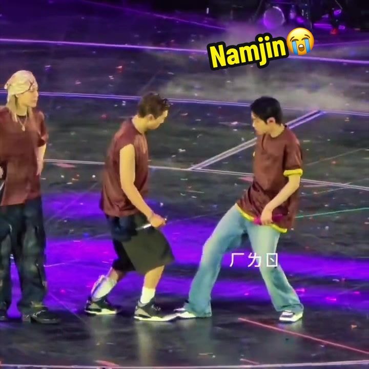 Namjin 360 stage moment
