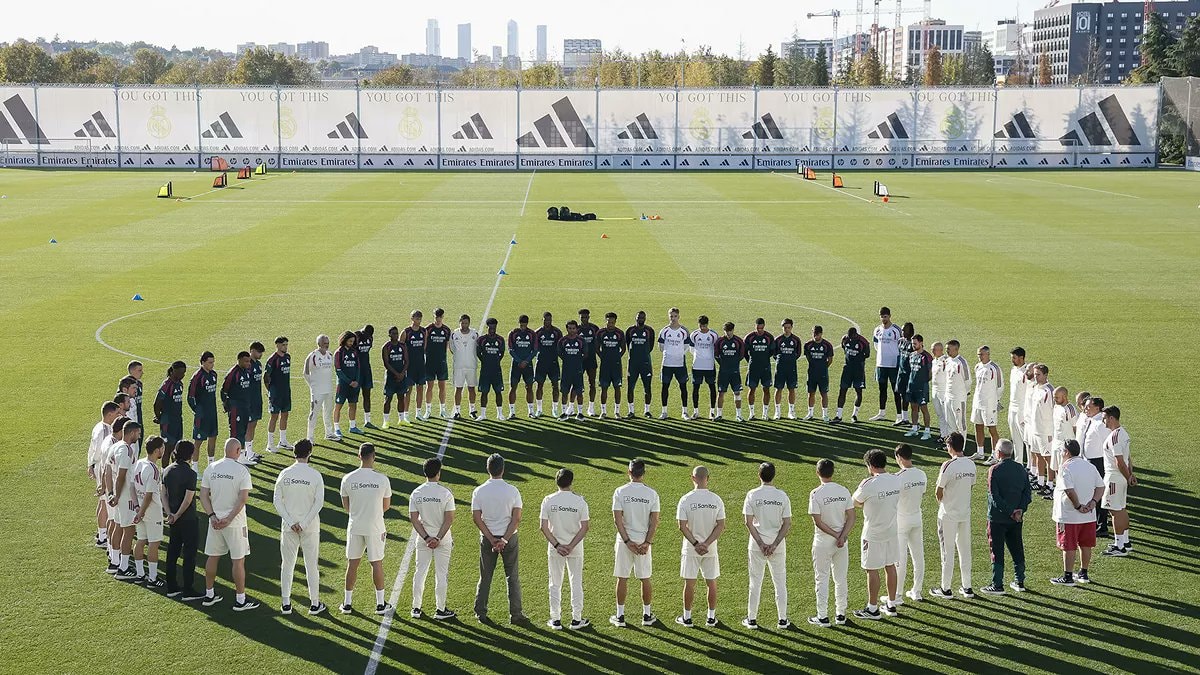 Real Madrid honors Toledo train accident victims