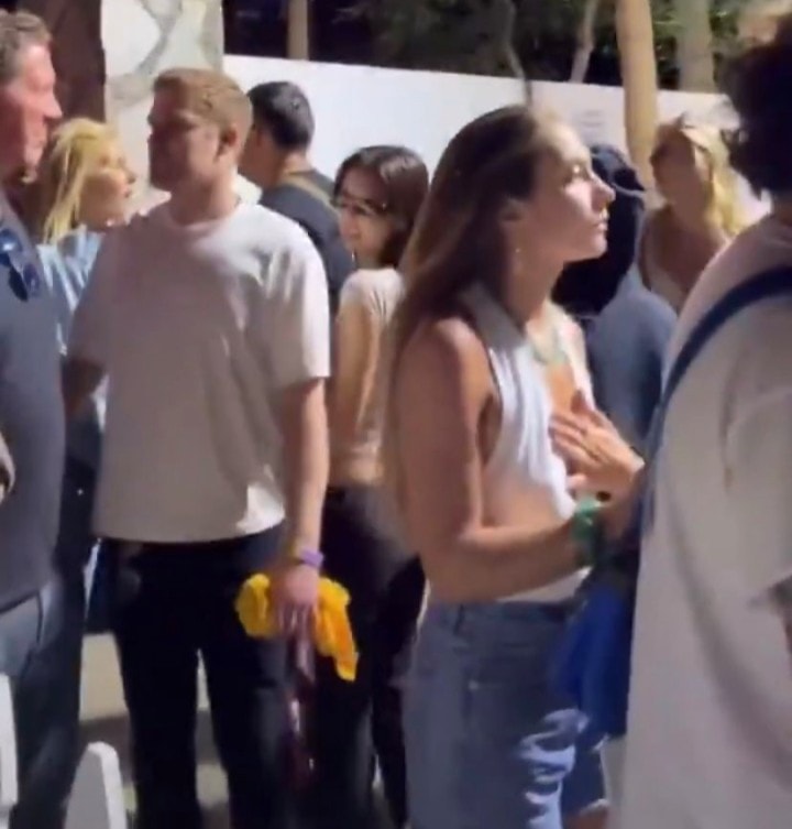 Photos of Lisa Jennie and Rose at Coachella (photo 3 of 3)