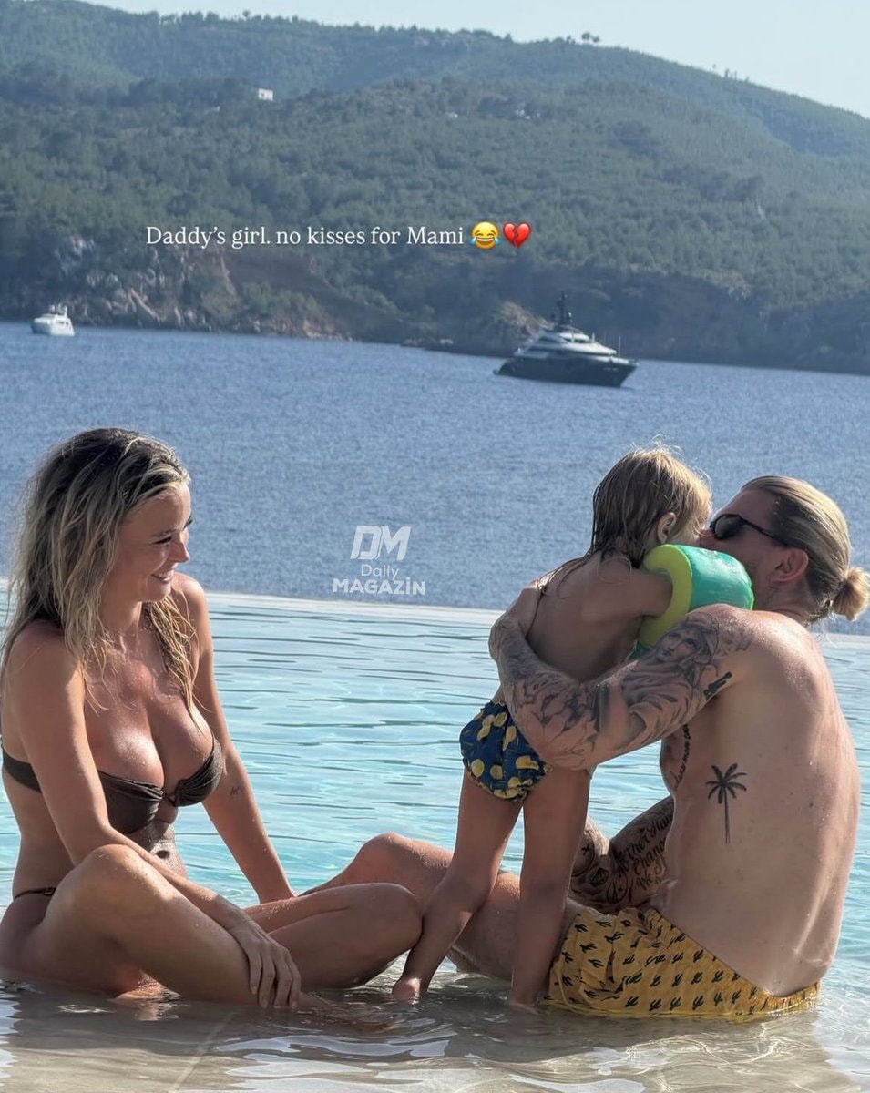 Diletta Leotta family beach
