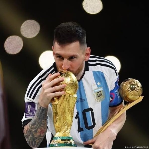 Messi Argentina AFA emblem (photo 4 of 4)