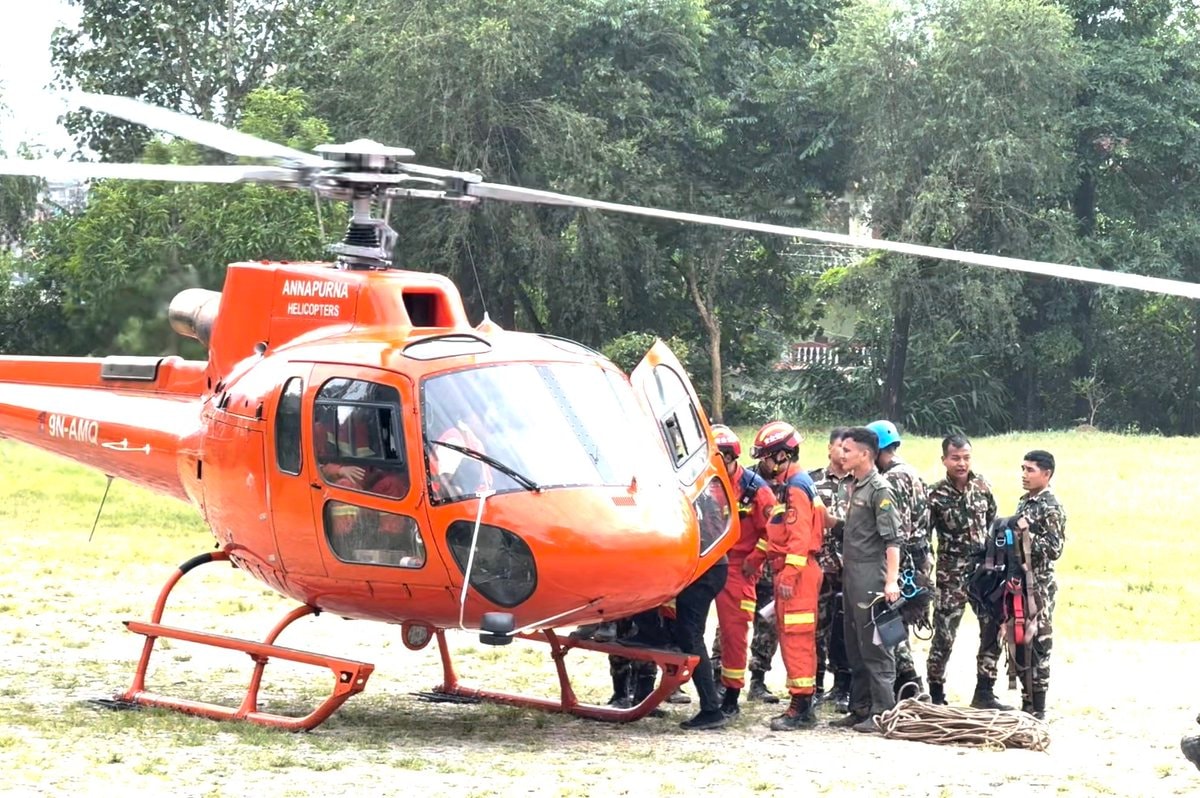 Chinese tunnel experts in Nepal