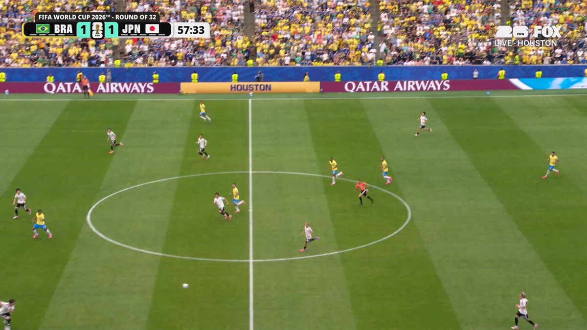 Vini Jr almost goal of the World Cup Zion Suzuki save