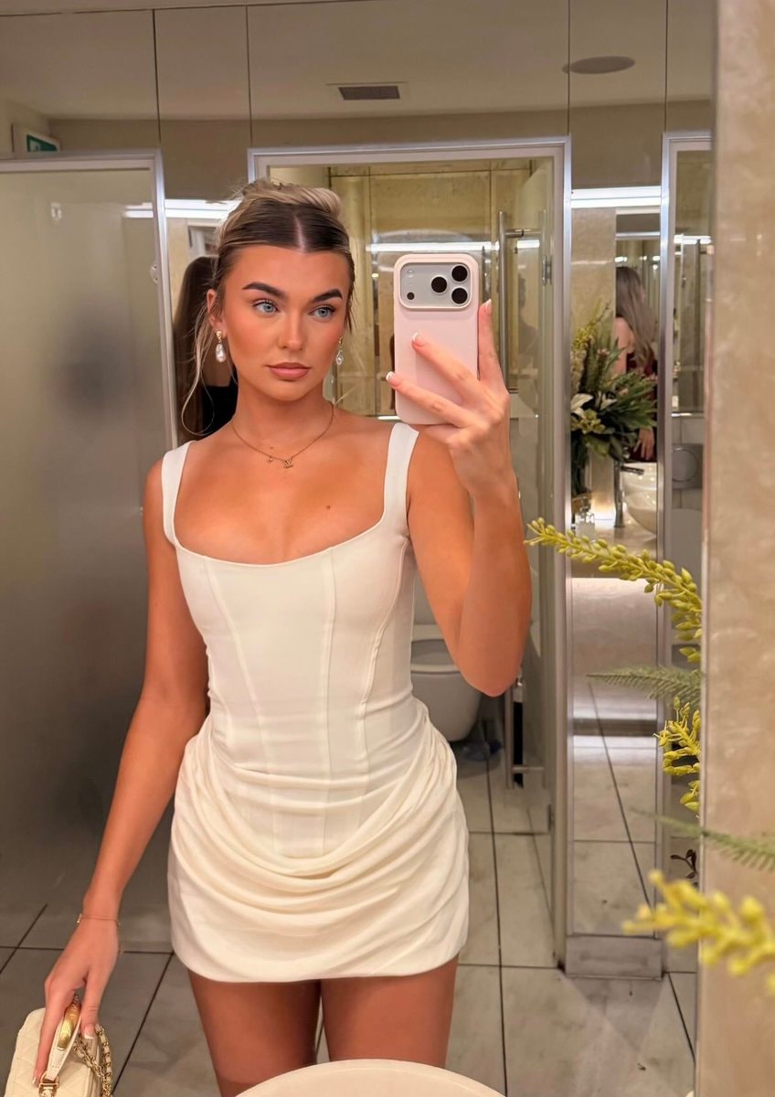 Taylor Reynolds white dress (photo 1 of 4)
