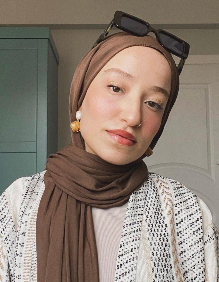 Zehra İnşallah leaves tesettür