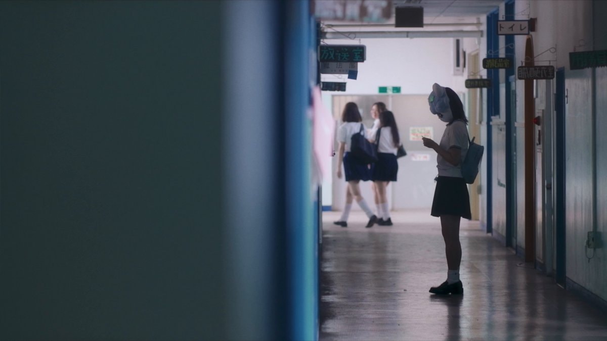 Hearts2Hearts Iconic MV teaser