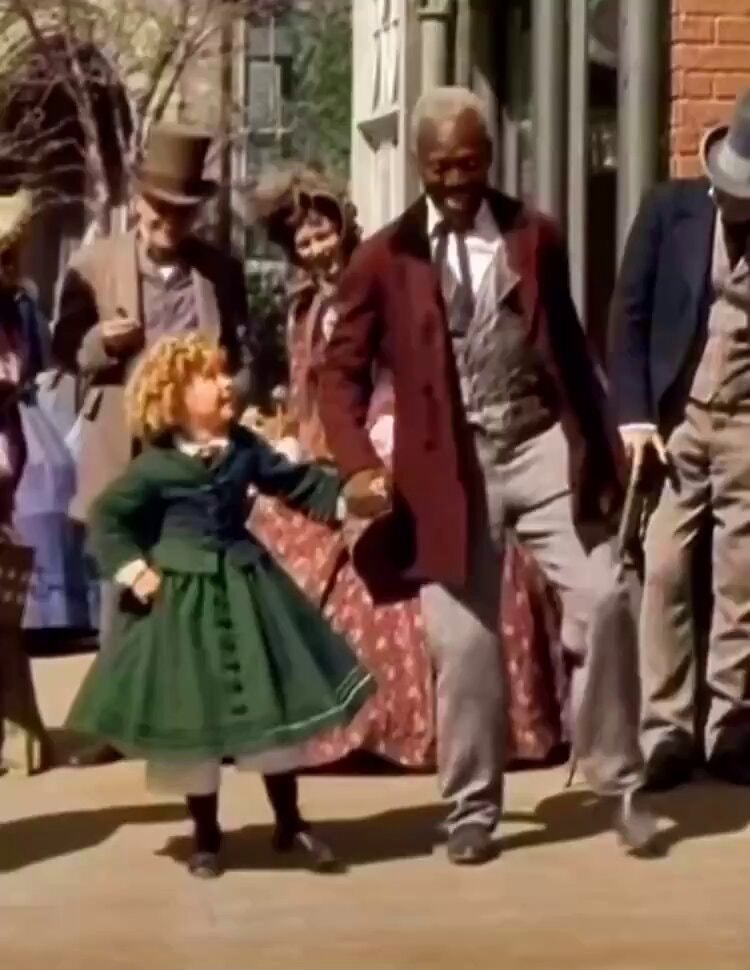 Shirley Temple and Bill Robinson dance in The Little Colonel