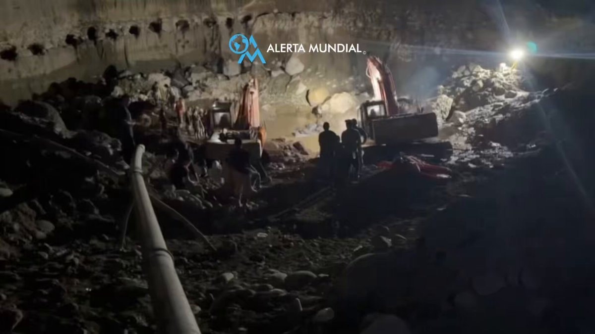 Illegal gold mine collapse Nario Colombia