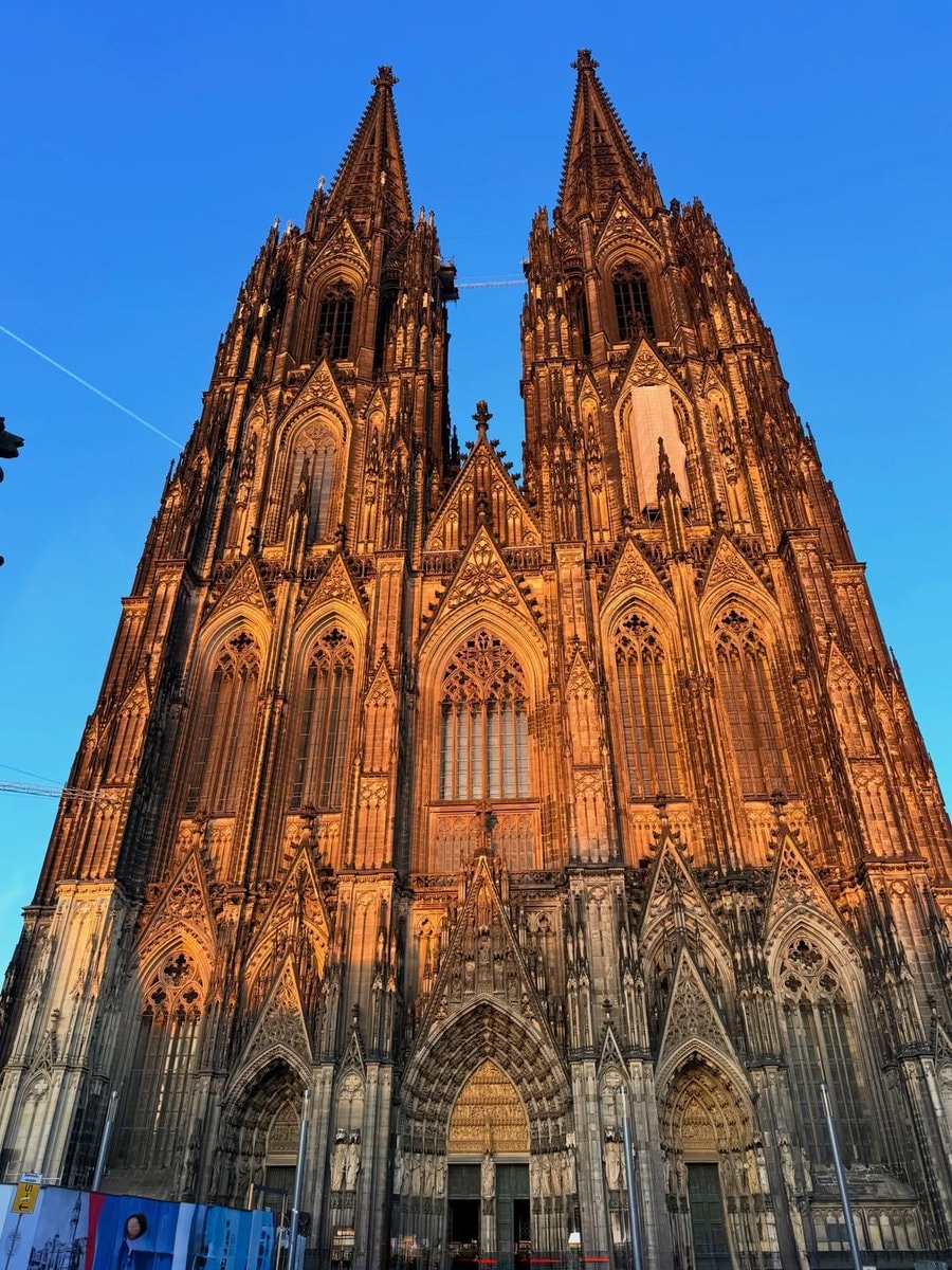 Cologne cathedral bridge (photo 2 of 2)