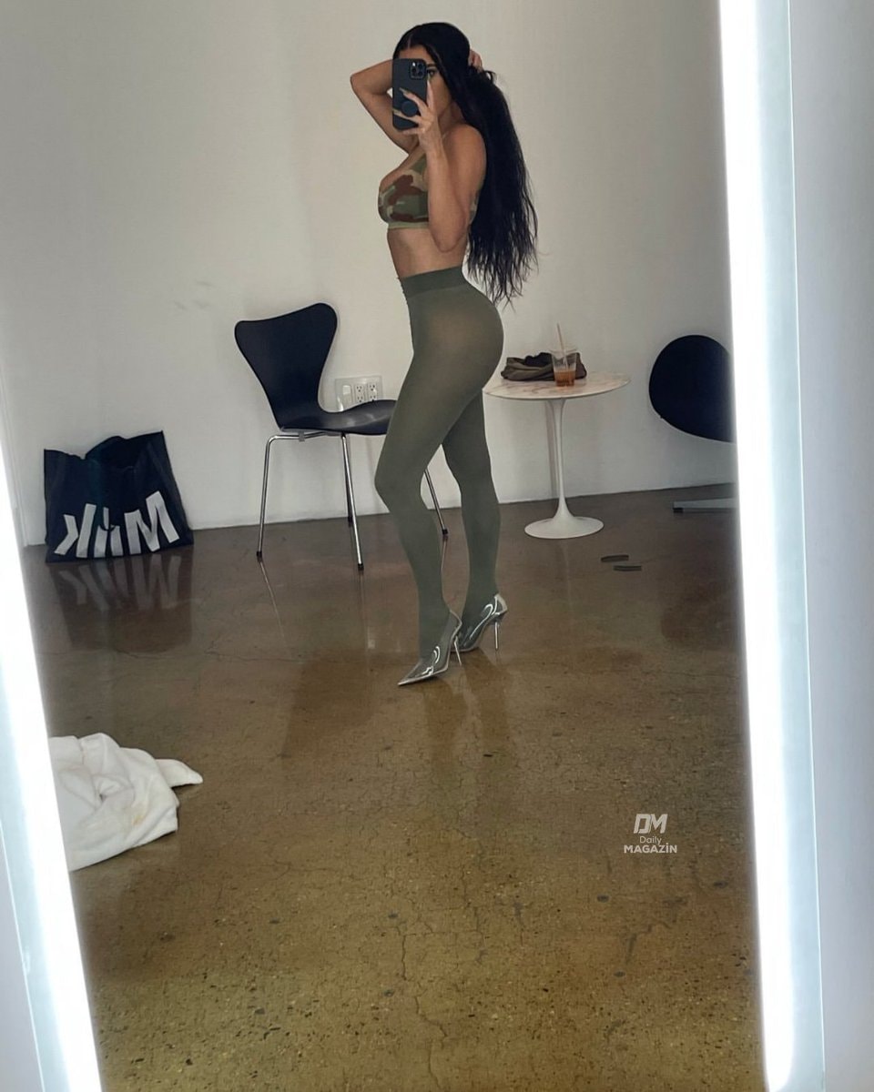 Kim Kardashian mirror poses