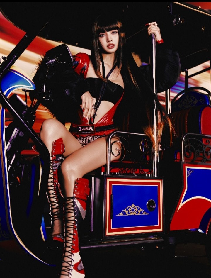 LISA SaWaDiKa Mv (photo 2 of 2)