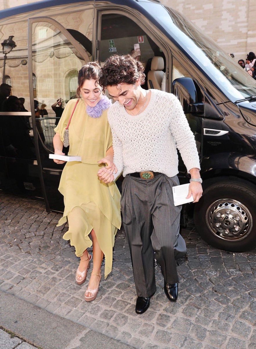 Mika and Josh in Paris photos (photo 2 of 2)