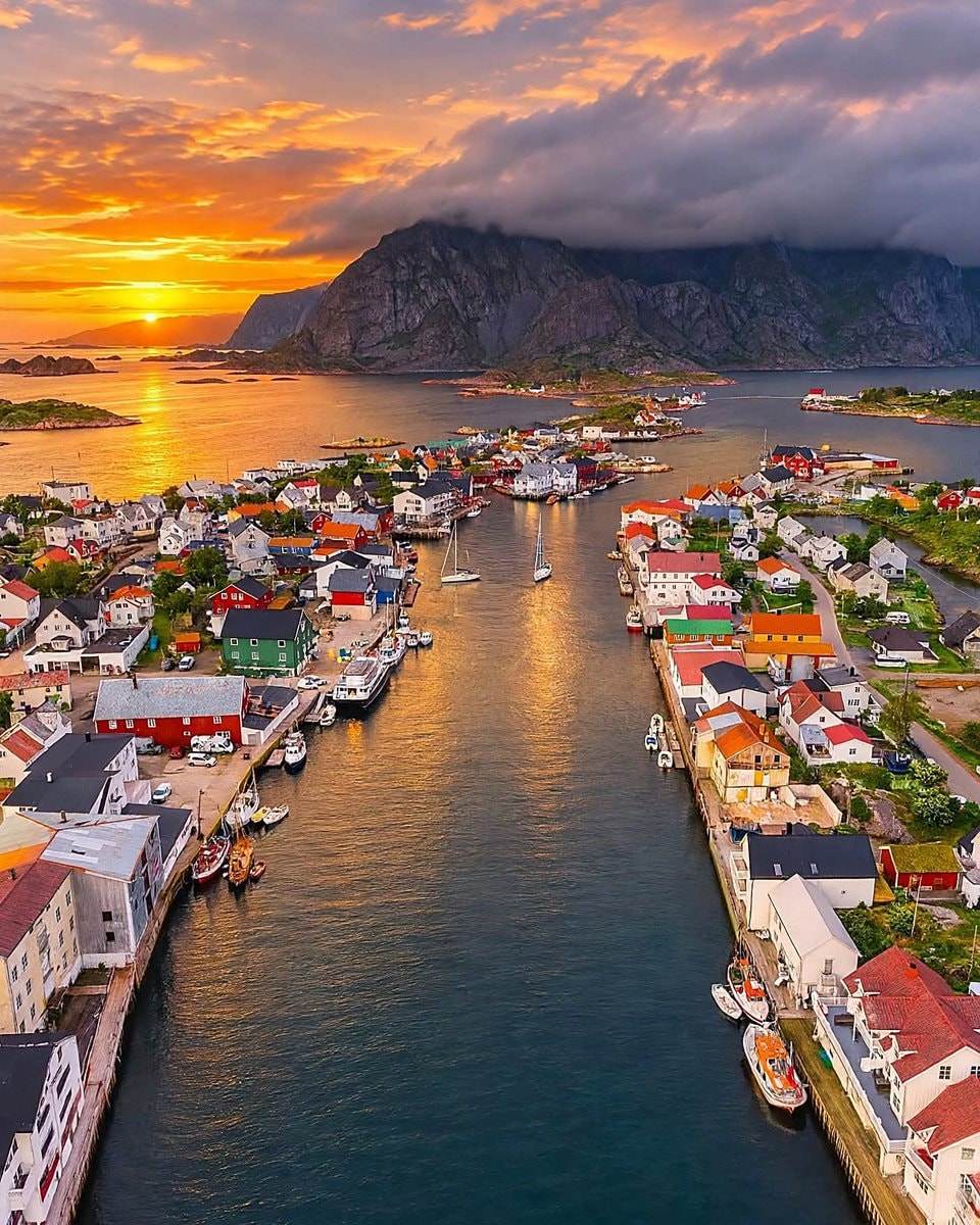 Henningsvær Norway Henningsvær Norway