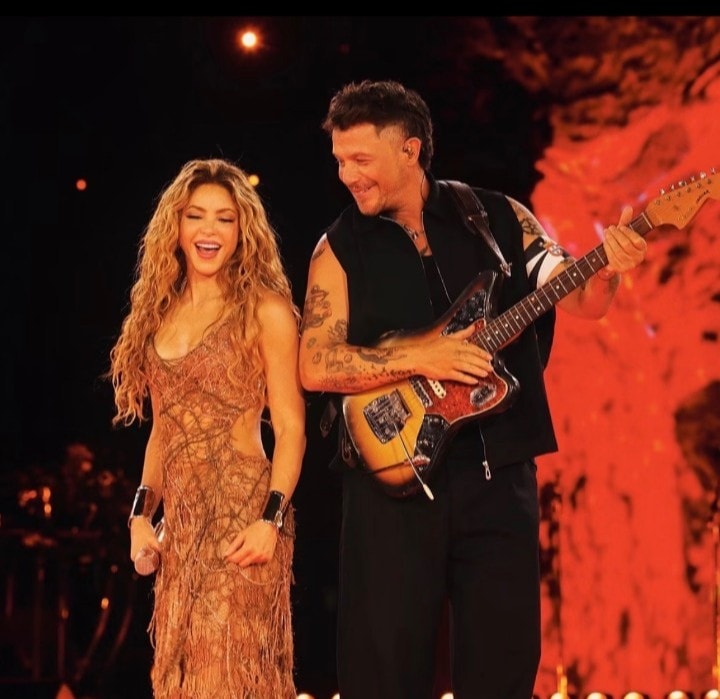 Shakira Alejandro Sanz Madrid performance Shakira Alejandro Sanz Madrid performance