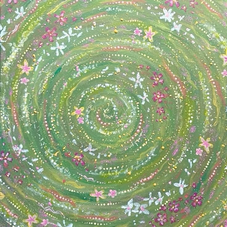 clover spiral with pink flowers (photo 3 of 4)