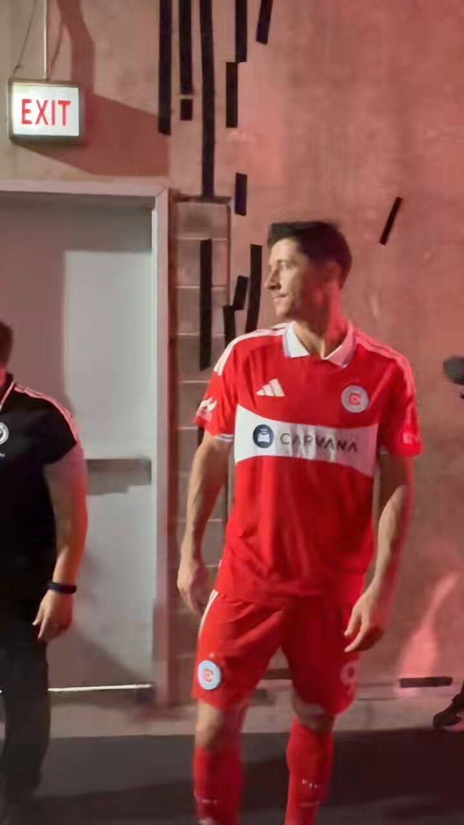 Lionel Messi greets Robert Lewandowski Lionel Messi greets Robert Lewandowski