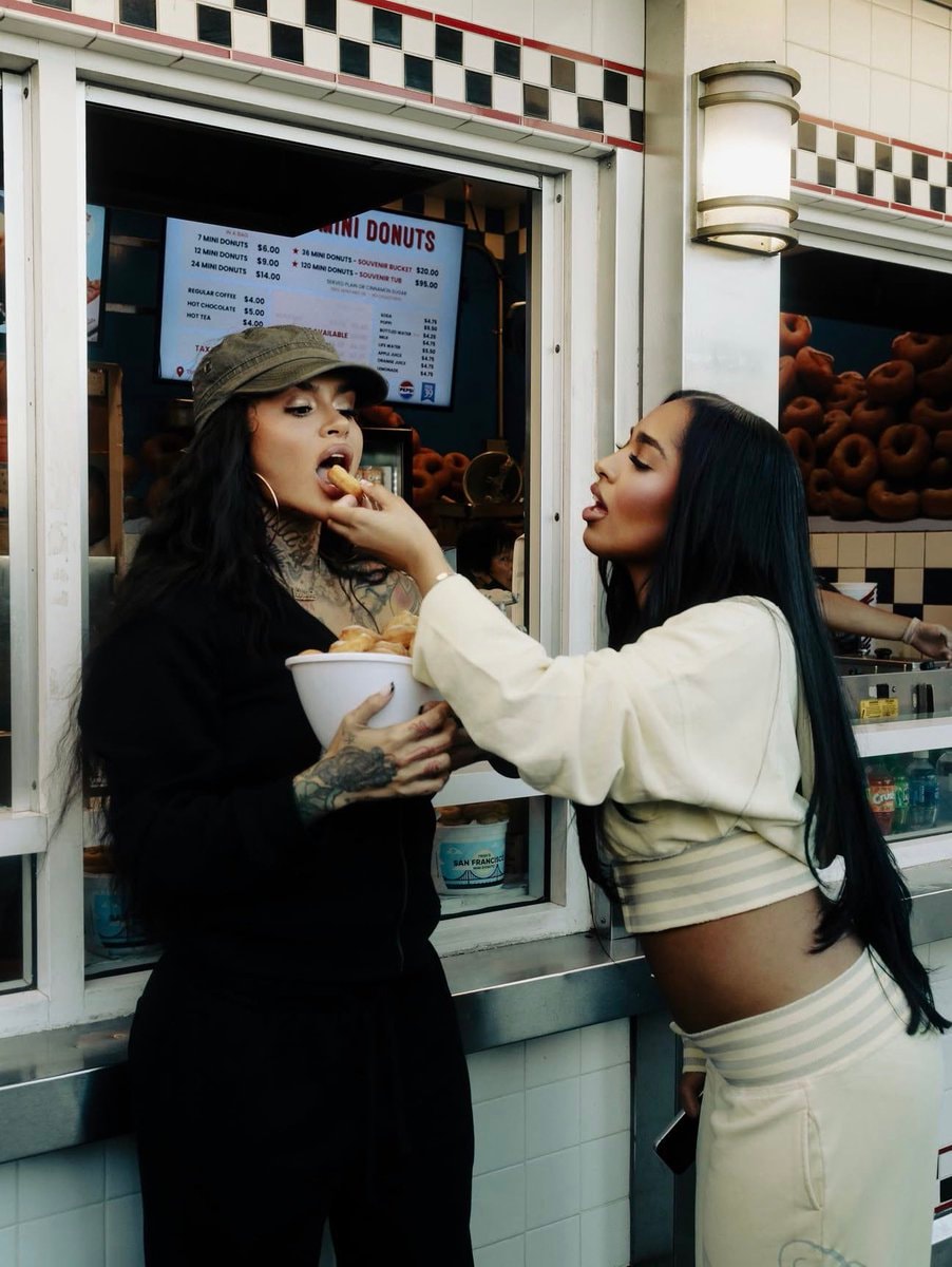 Jordyn Lucas Kehlani Oakland stream (photo 3 of 4)
