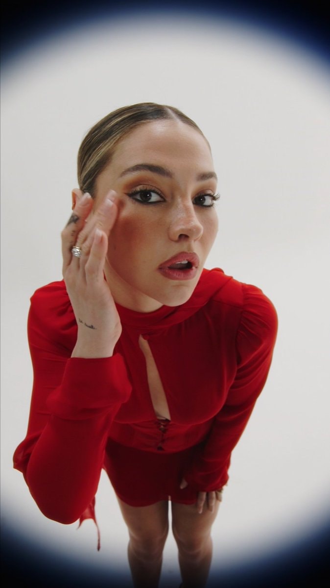Madelyn Cline Dossier photoshoot (photo 1 of 2)