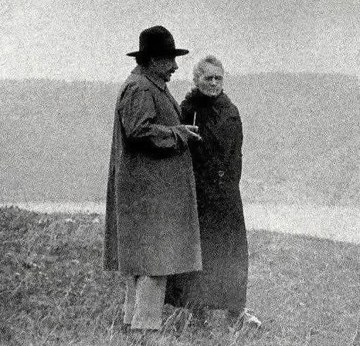 Einstein and Curie 1929