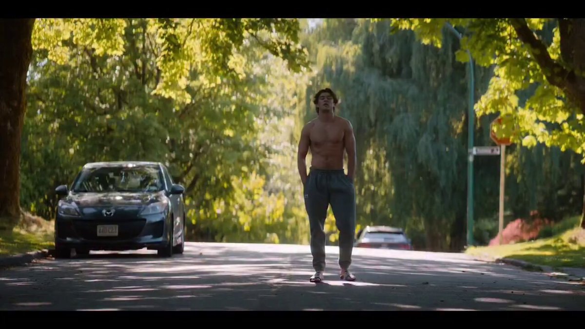 Off Campus exclusive scene