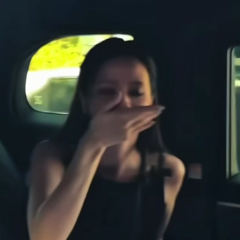 Jisoo don't cry Jisoo don't cry