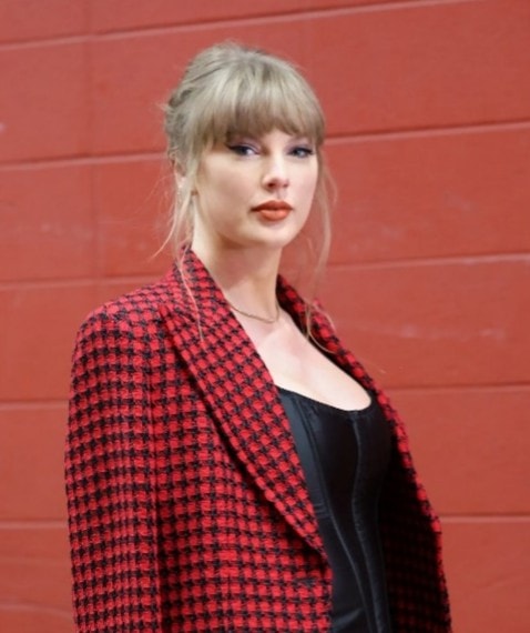 Photos of Top Trending Artists in 2026 (photo 4 of 4)