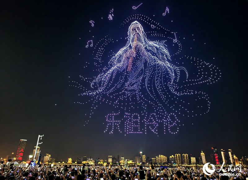 Nanchang drone show at Qiushui Square (photo 2 of 4)