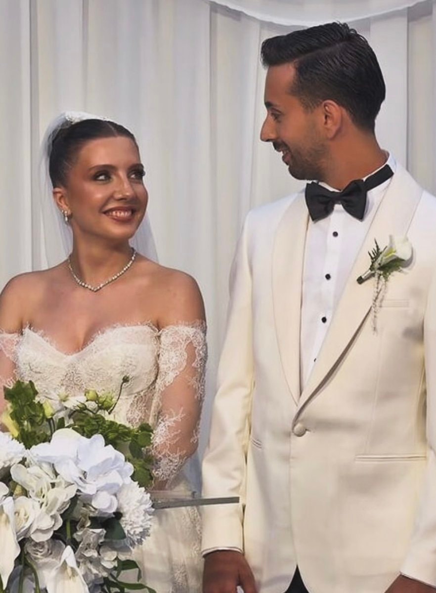 Dilara Kurtulmuş wedding moment